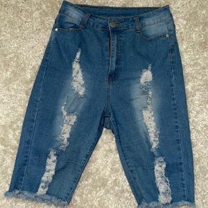 Fashion nova distressed shorts